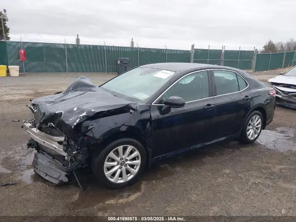 4T1C11AK6LU898323 2020 TOYOTA CAMRY - Image 2