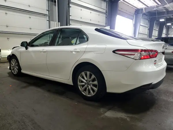4T1C11AK6LU916092 2020 TOYOTA CAMRY - Image 2