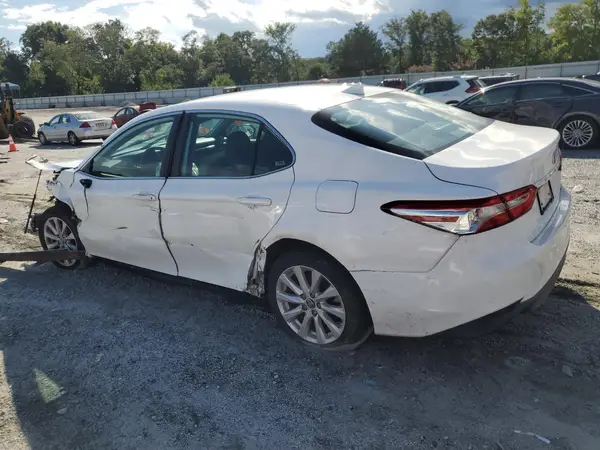 4T1C11AK6LU941560 2020 TOYOTA CAMRY - Image 2