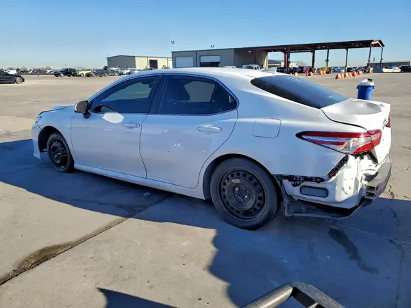 4T1C11AK6LU952896 2020 TOYOTA CAMRY - Image 2