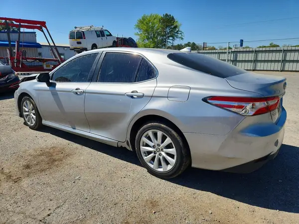 4T1C11AK6LU954468 2020 TOYOTA CAMRY - Image 2
