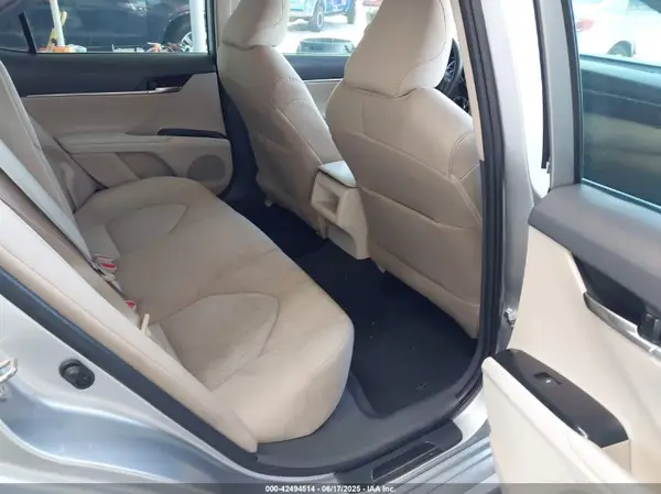 4T1C11AK6LU956883 2020 TOYOTA CAMRY - Image 8