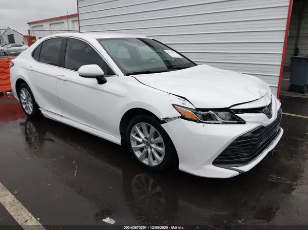 4T1C11AK6LU960240 2020 TOYOTA CAMRY - Image 1