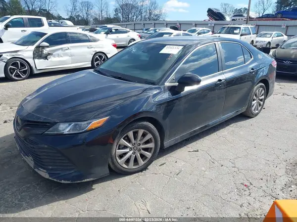 4T1C11AK6LU963946 2020 TOYOTA CAMRY - Image 2
