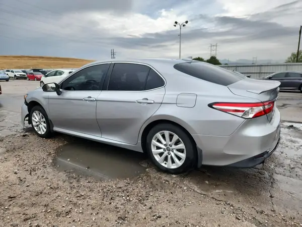 4T1C11AK6LU967432 2020 TOYOTA CAMRY - Image 2