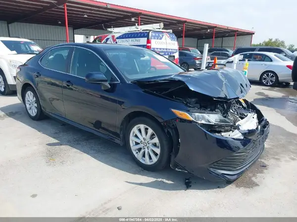 4T1C11AK6LU970864 2020 TOYOTA CAMRY - Image 1