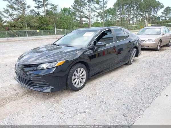 4T1C11AK6LU979726 2020 TOYOTA CAMRY - Image 2