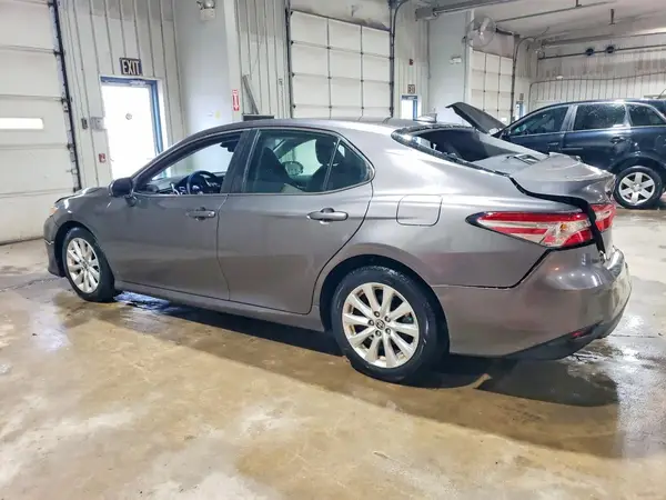 4T1C11AK6LU985686 2020 TOYOTA CAMRY - Image 2