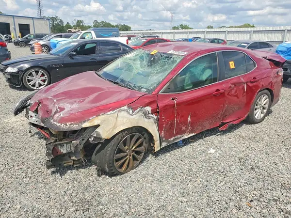 4T1C11AK6MU421859 2021 TOYOTA CAMRY - Image 1