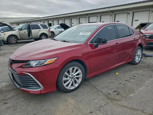 4T1C11AK6MU422560 2021 TOYOTA CAMRY - Image 1