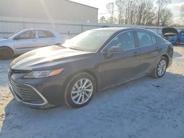 4T1C11AK6MU438712 2021 TOYOTA CAMRY - Image 1