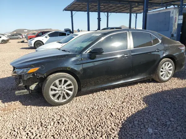 4T1C11AK6MU438998 2021 TOYOTA CAMRY - Image 1