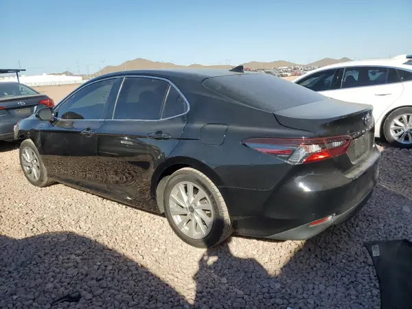 4T1C11AK6MU438998 2021 TOYOTA CAMRY - Image 2