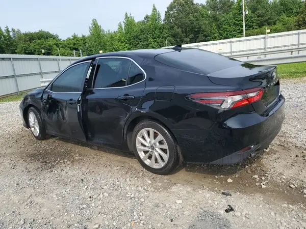 4T1C11AK6MU444669 2021 TOYOTA CAMRY - Image 2
