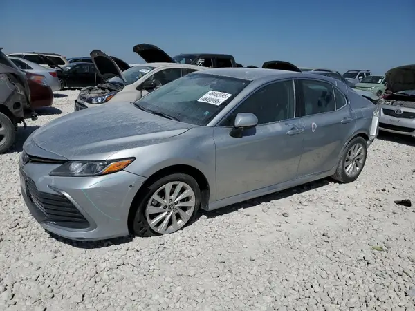 4T1C11AK6MU444896 2021 TOYOTA CAMRY - Image 1