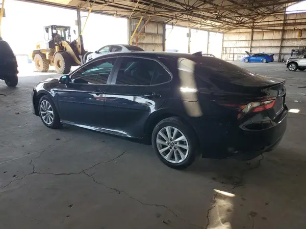 4T1C11AK6MU452450 2021 TOYOTA CAMRY - Image 2