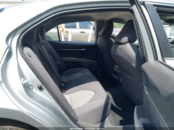 4T1C11AK6MU460175 2021 TOYOTA CAMRY - Image 8