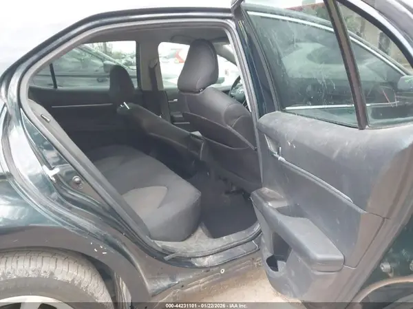 4T1C11AK6MU471211 2021 TOYOTA CAMRY - Image 8