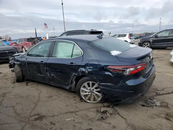 4T1C11AK6MU487053 2021 TOYOTA CAMRY - Image 2
