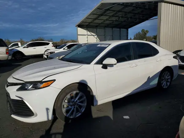4T1C11AK6MU538728 2021 TOYOTA CAMRY - Image 1