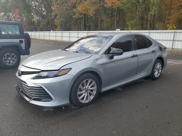 4T1C11AK6MU545159 2021 TOYOTA CAMRY - Image 1