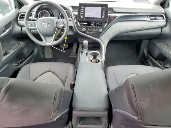 4T1C11AK6MU567646 2021 TOYOTA CAMRY - Image 8