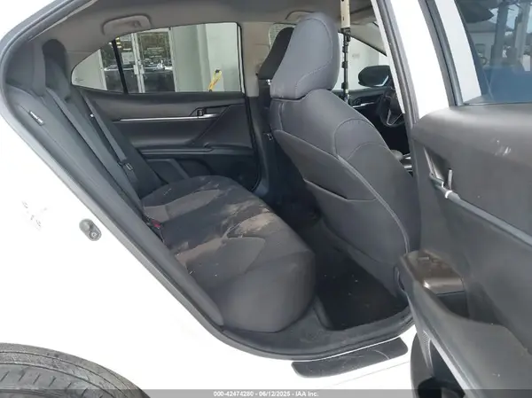 4T1C11AK6MU580090 2021 TOYOTA CAMRY - Image 8