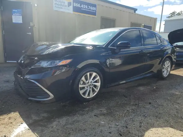 4T1C11AK6MU584334 2021 TOYOTA CAMRY - Image 1