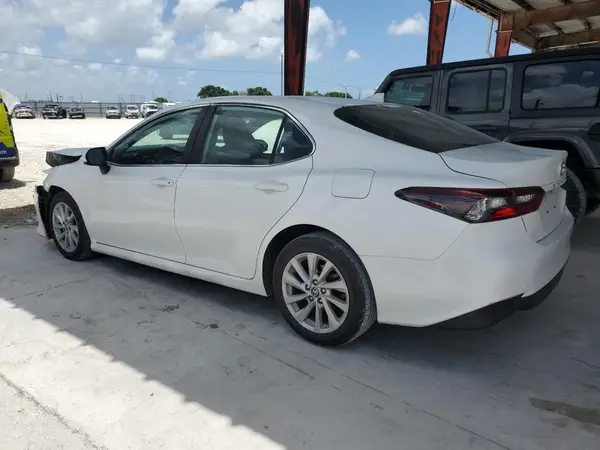 4T1C11AK6MU591493 2021 TOYOTA CAMRY - Image 2
