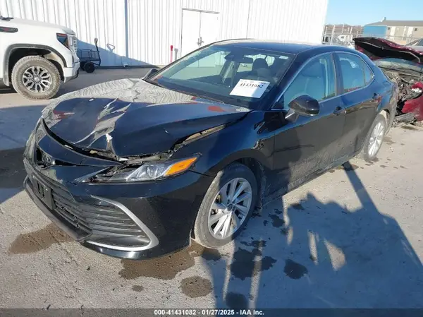 4T1C11AK6MU594202 2021 TOYOTA CAMRY - Image 2
