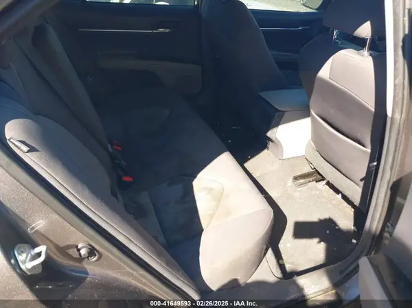 4T1C11AK6MU600323 2021 TOYOTA CAMRY - Image 8