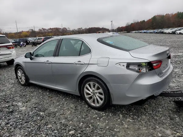 4T1C11AK6MU600631 2021 TOYOTA CAMRY - Image 2