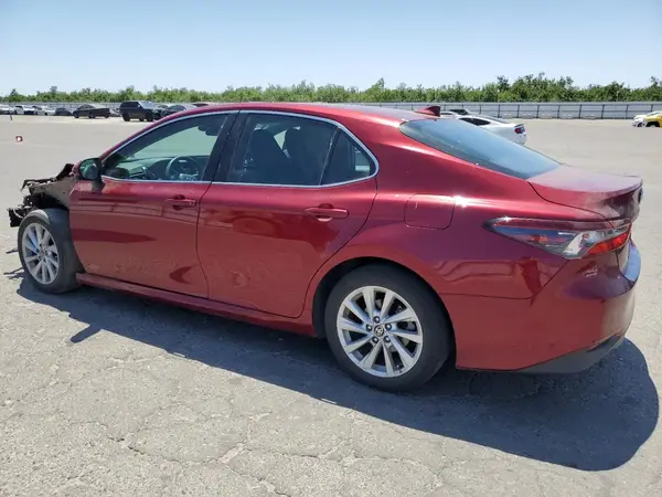 4T1C11AK6MU614643 2021 TOYOTA CAMRY - Image 2