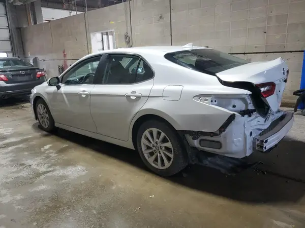 4T1C11AK6NU009149 2022 TOYOTA CAMRY - Image 2