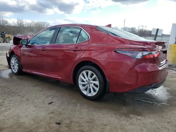 4T1C11AK6NU049313 2022 TOYOTA CAMRY - Image 2
