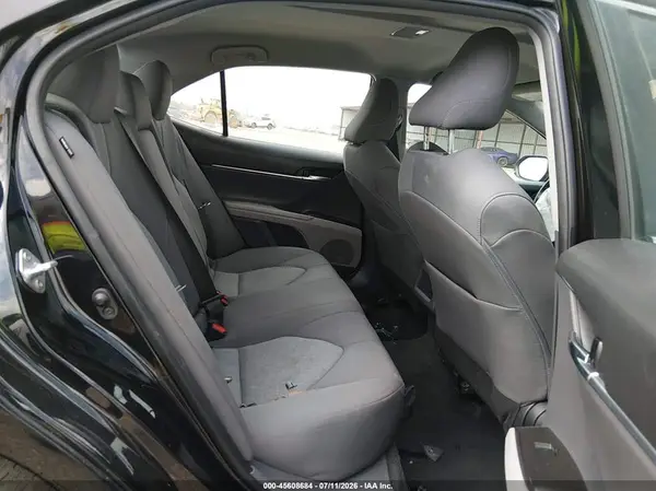 4T1C11AK6NU068105 2022 TOYOTA CAMRY - Image 8