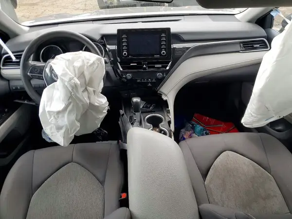 4T1C11AK6NU633517 2022 TOYOTA CAMRY - Image 8