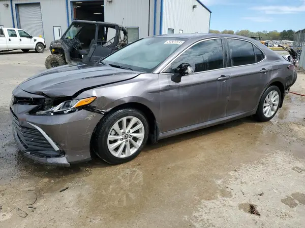 4T1C11AK6NU634134 2022 TOYOTA CAMRY - Image 1