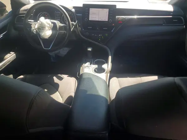 4T1C11AK6NU636319 2022 TOYOTA CAMRY - Image 8