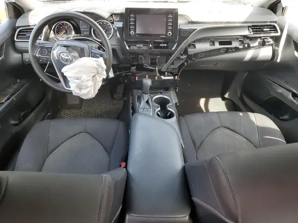 4T1C11AK6NU636711 2022 TOYOTA CAMRY - Image 8