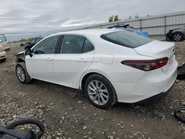 4T1C11AK6NU659518 2022 TOYOTA CAMRY - Image 2