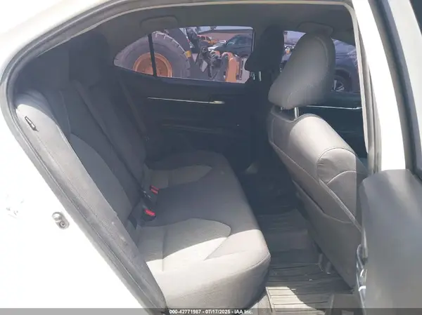 4T1C11AK6NU665609 2022 TOYOTA CAMRY - Image 8