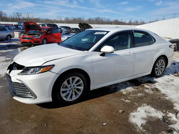 4T1C11AK6NU668610 2022 TOYOTA CAMRY - Image 1