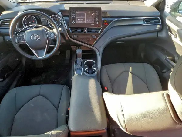 4T1C11AK6NU684404 2022 TOYOTA CAMRY - Image 8