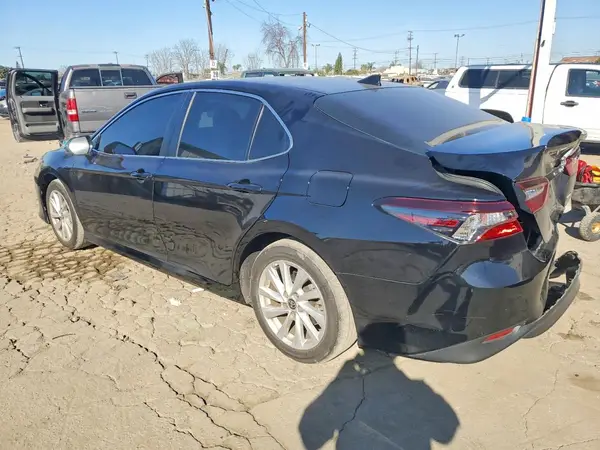4T1C11AK6NU718373 2022 TOYOTA CAMRY - Image 2