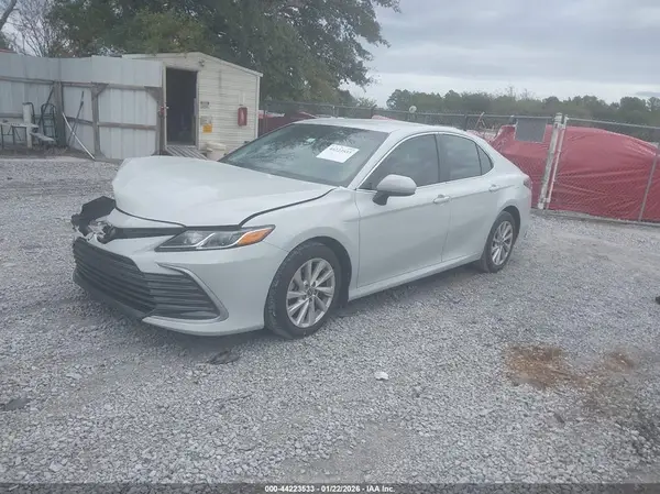 4T1C11AK6PU085747 2023 TOYOTA CAMRY - Image 2