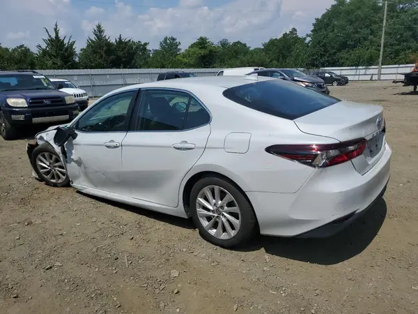 4T1C11AK6PU109044 2023 TOYOTA CAMRY - Image 2
