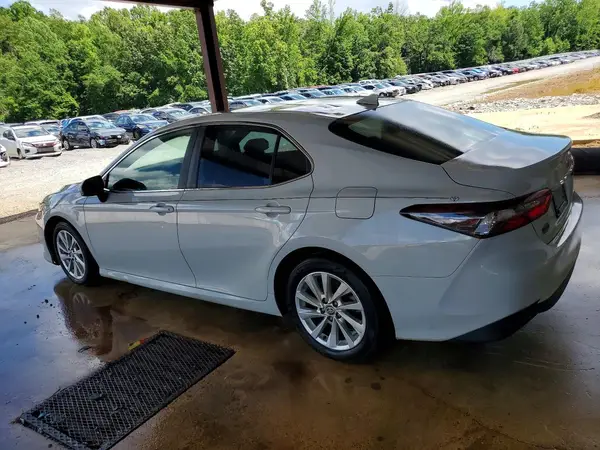 4T1C11AK6PU157062 2023 TOYOTA CAMRY - Image 2