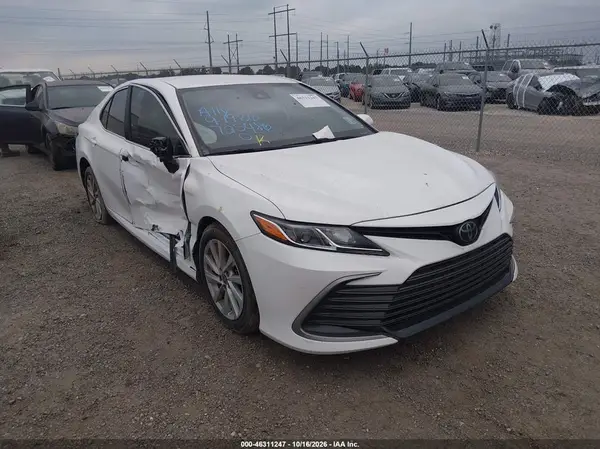 4T1C11AK6PU725486 2023 TOYOTA CAMRY - Image 1