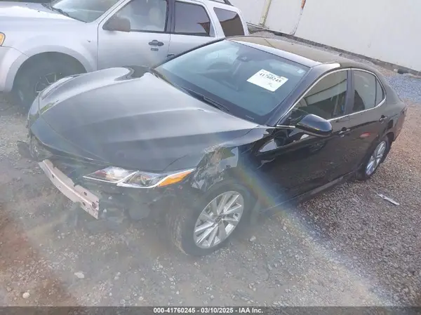 4T1C11AK6PU735676 2023 TOYOTA CAMRY - Image 2